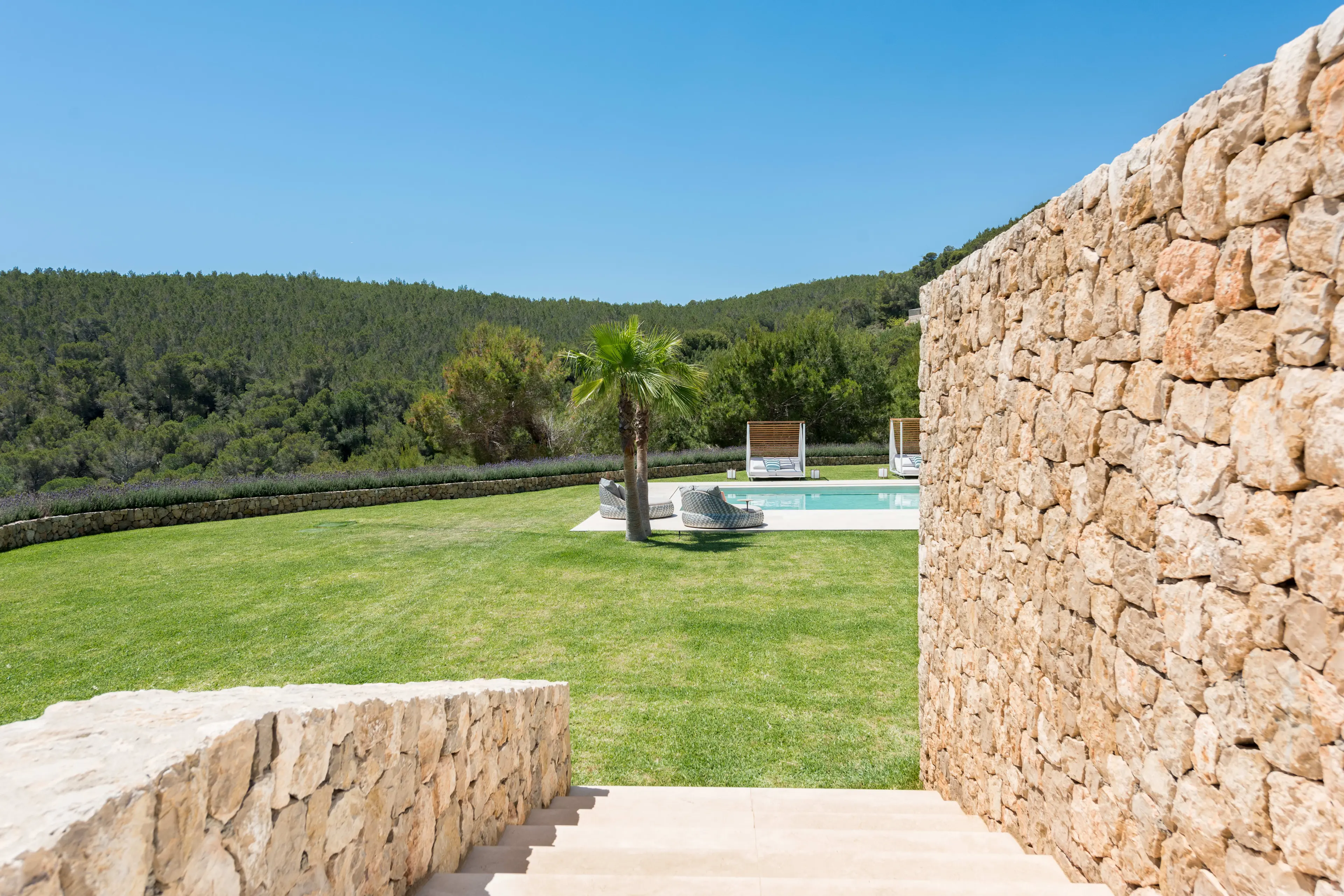 piscine maison contemporaine Ibiza