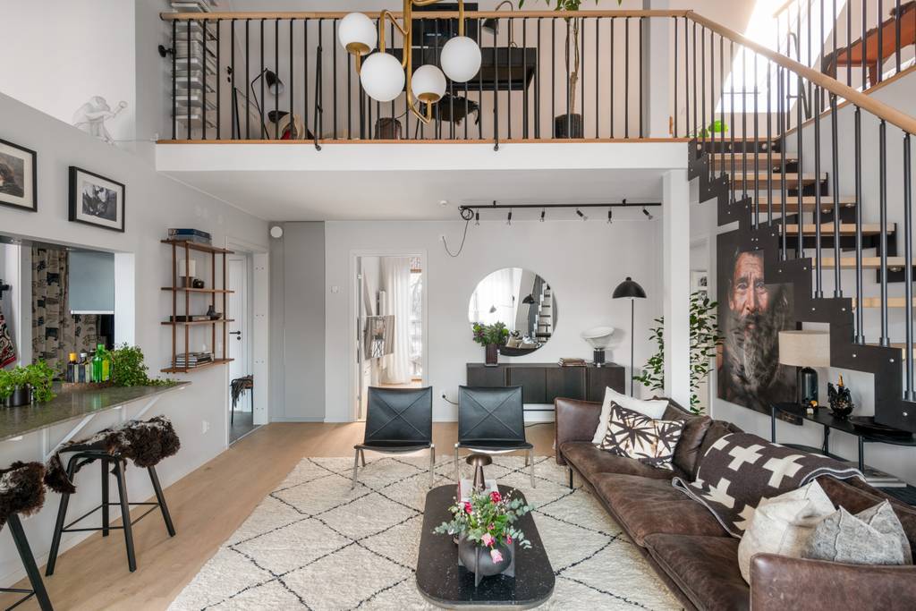 salon duplex avec mezzanine décoration scandinave en tons neutres salon duplex avec mezzanine décoration scandinave en tons neutres