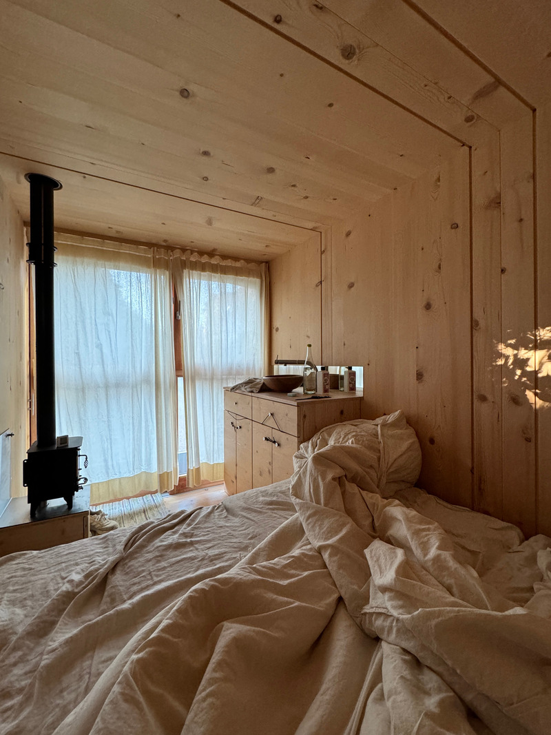 intérieur petite maison 6m2 mobile écologique et durable Cocoon Freelancer