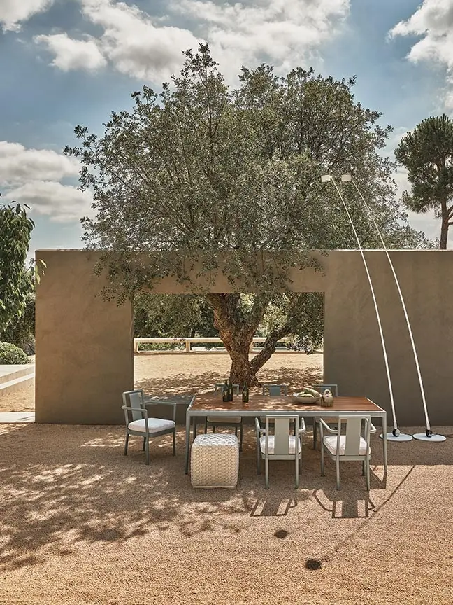 jardin mobilier Flexform maison en pierres contemporaine