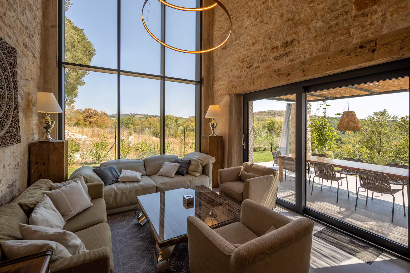 salon maison en pierres rénovée Croatie, Villa la Vinella