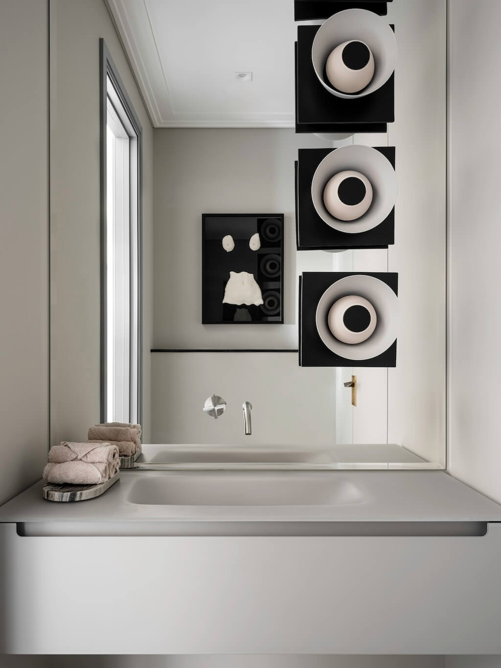 salle de bain design grise