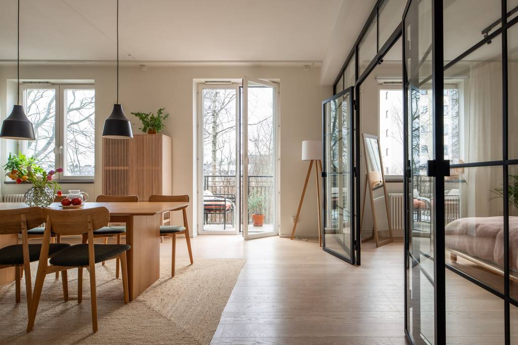 salle à manger et chambre avec verrière noire appartement 107m2 salle à manger et chambre avec verrière noire appartement 107m2
