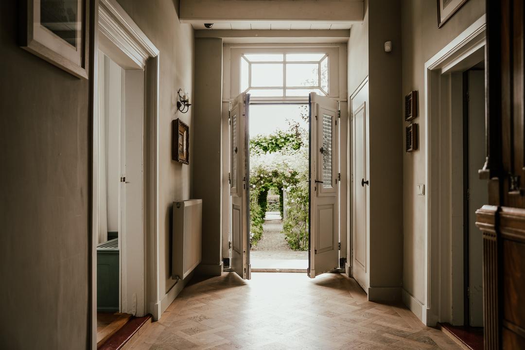 entrée maison rénovée ancienne