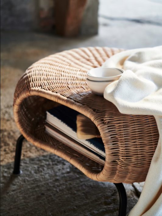repose-pied rotin avec rangements