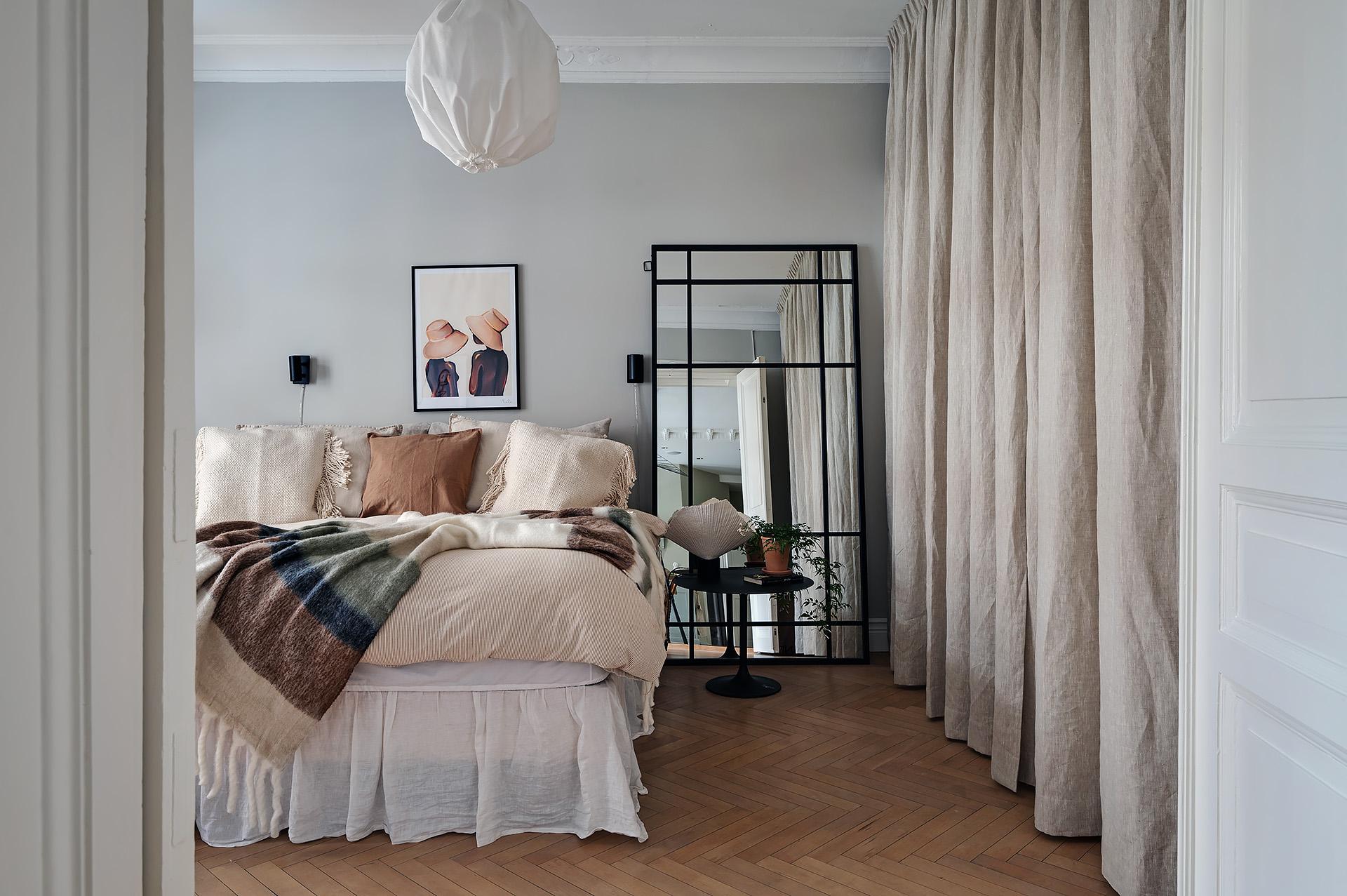chambre avec moulures et rosaces chambre avec moulures et rosaces
