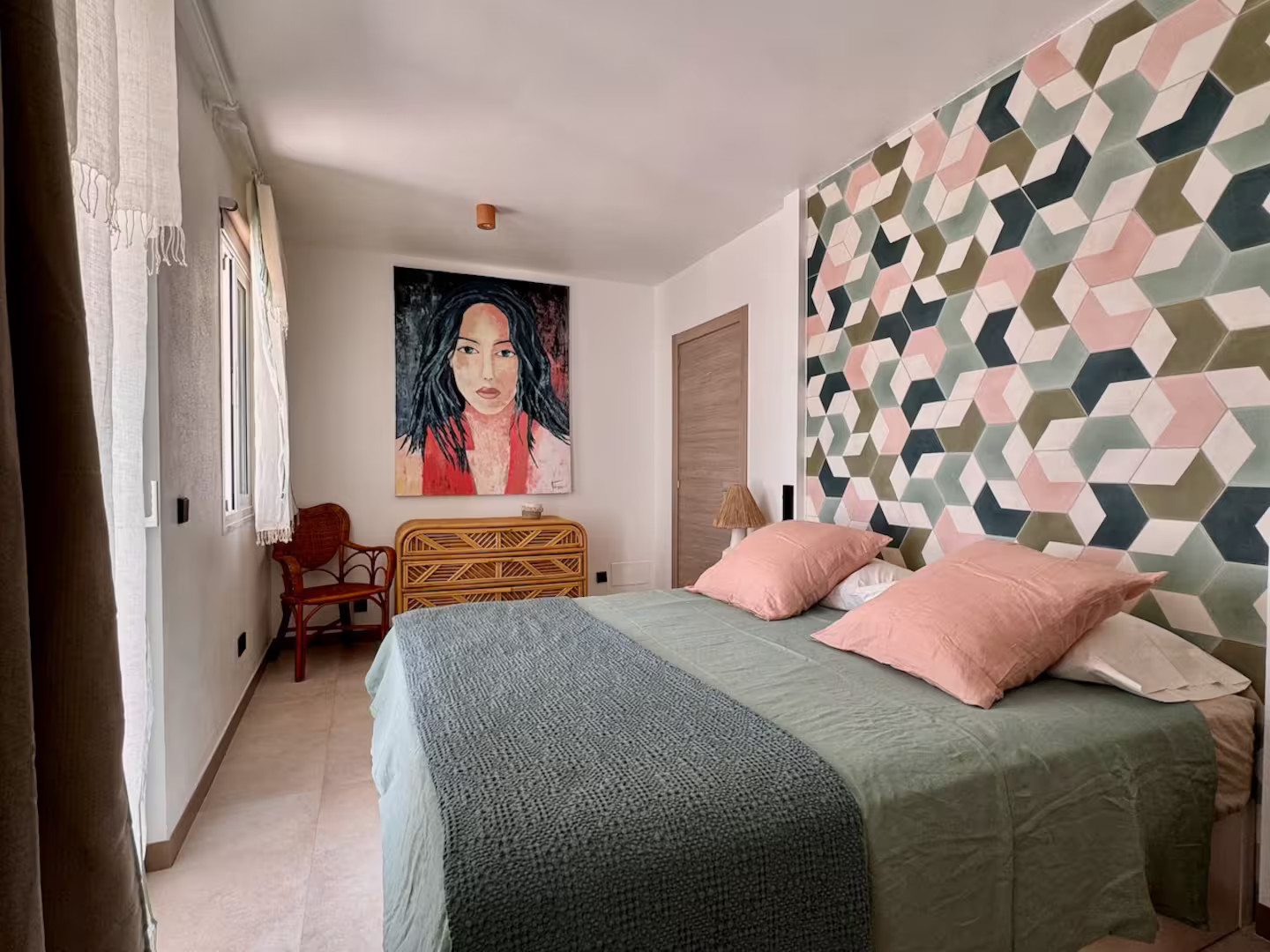 chambre avec papier-peint rose et gris maison de plage chambre avec papier-peint rose et gris maison de plage