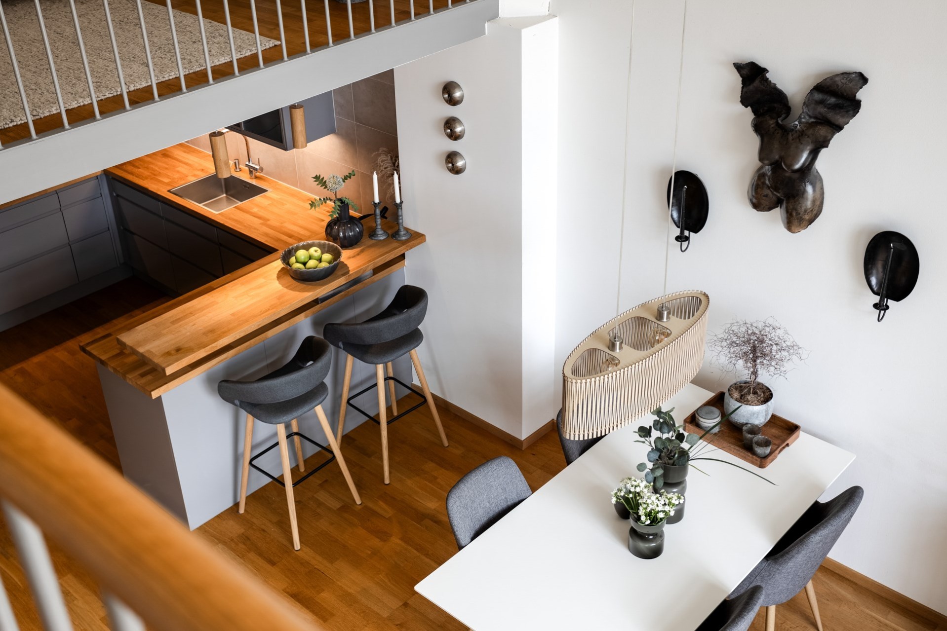 salon avec mezzanine appartement en duplex salon avec mezzanine appartement en duplex