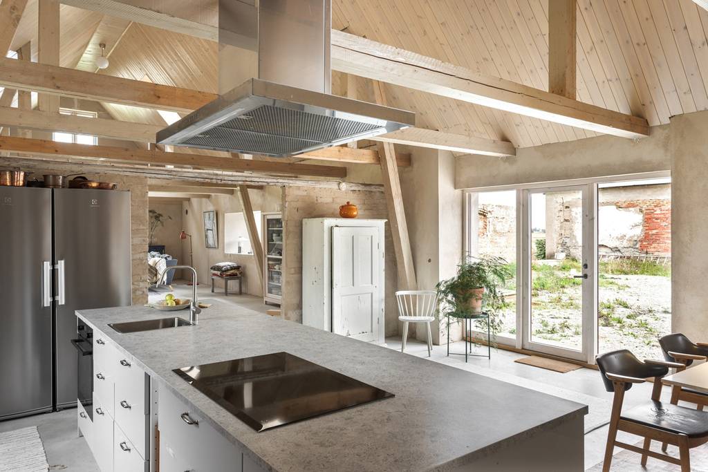 cuisine avec poutres décoration contemporaine maison de campagne cuisine avec poutres décoration contemporaine maison de campagne