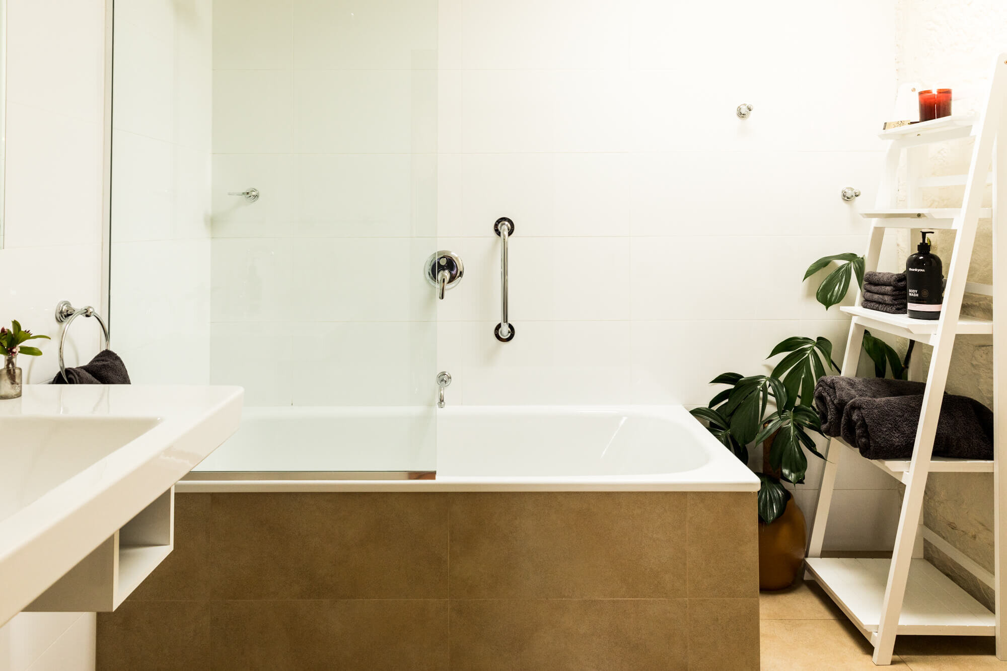 salle de bain moderne Libby salle de bain moderne Libby's cottage