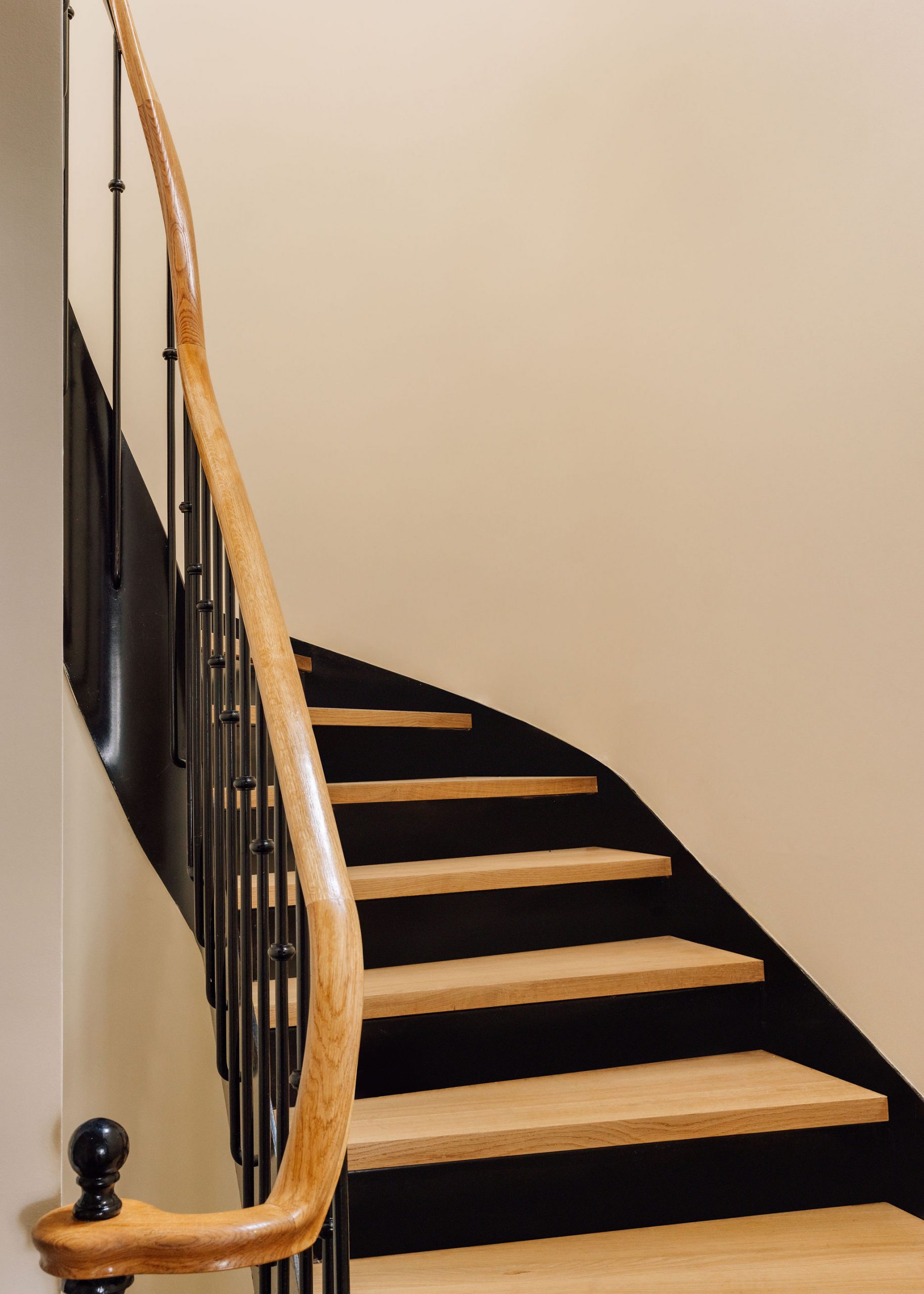 escalier bois le Jardin de Verre Photo : © Francisco Nogueira escalier bois le Jardin de Verre Photo : © Francisco Nogueira