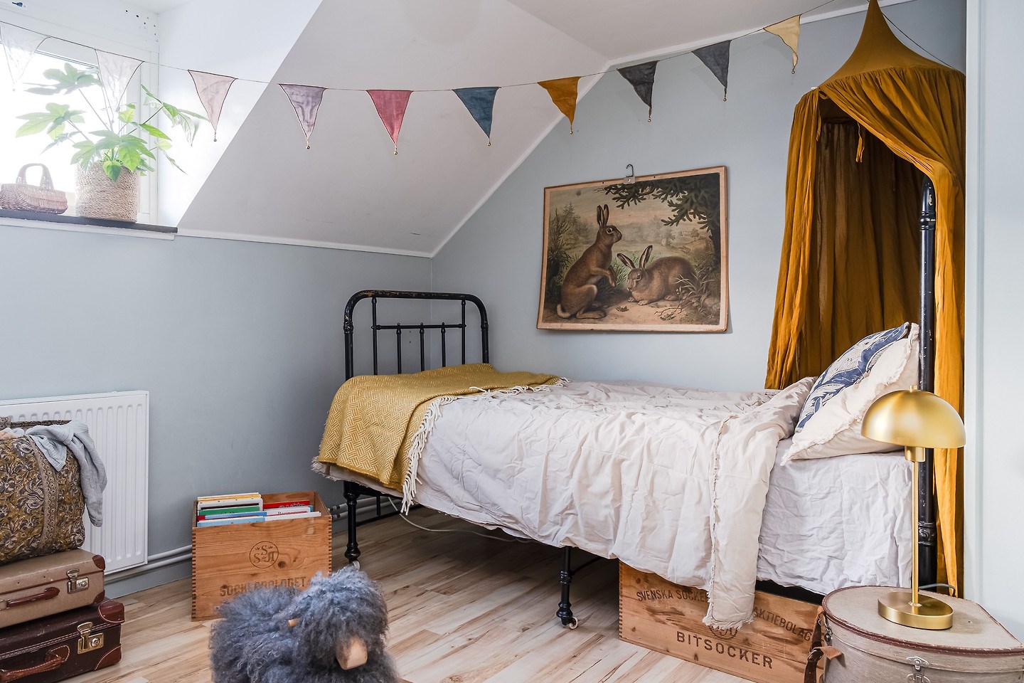 chambre mansardée enfant
