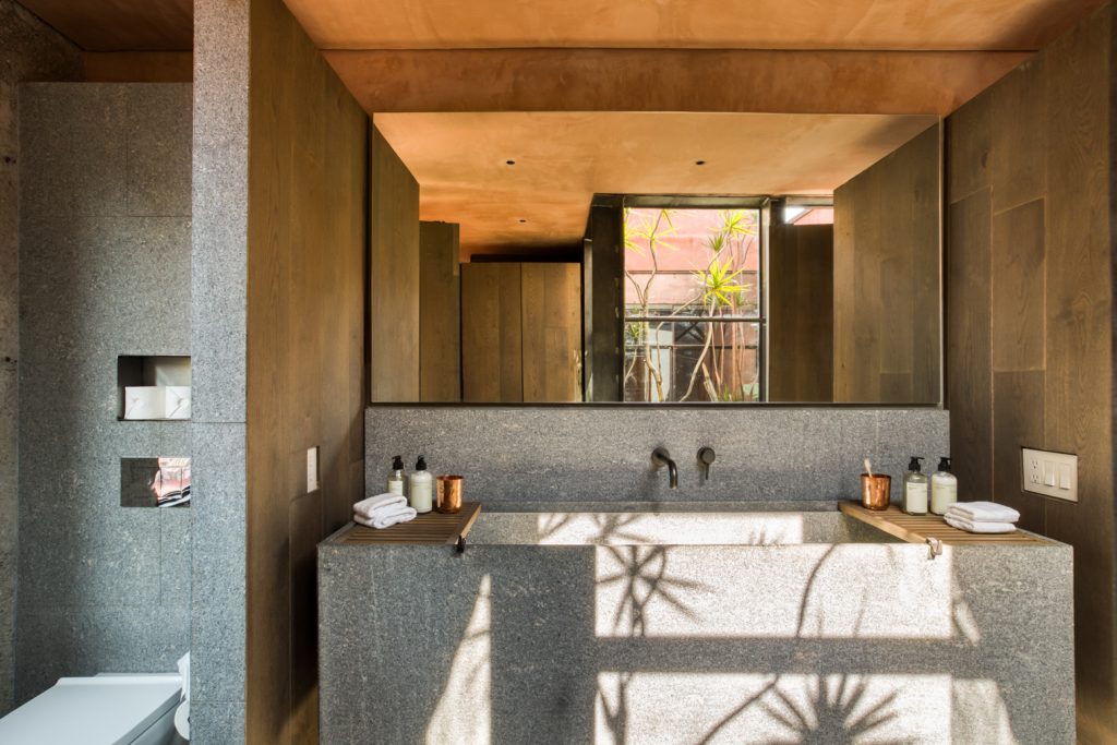salle de bain pierre grise