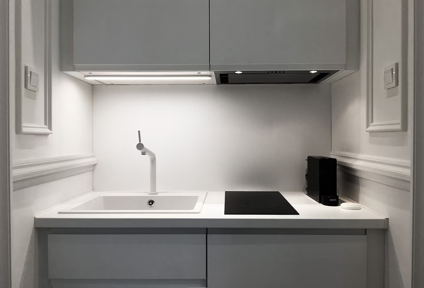cuisine studio classique en noir et blanc décoration design cuisine studio classique en noir et blanc décoration design