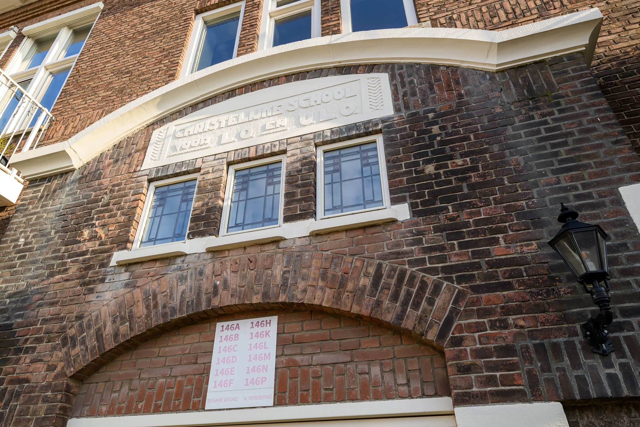 ancienne école en briques