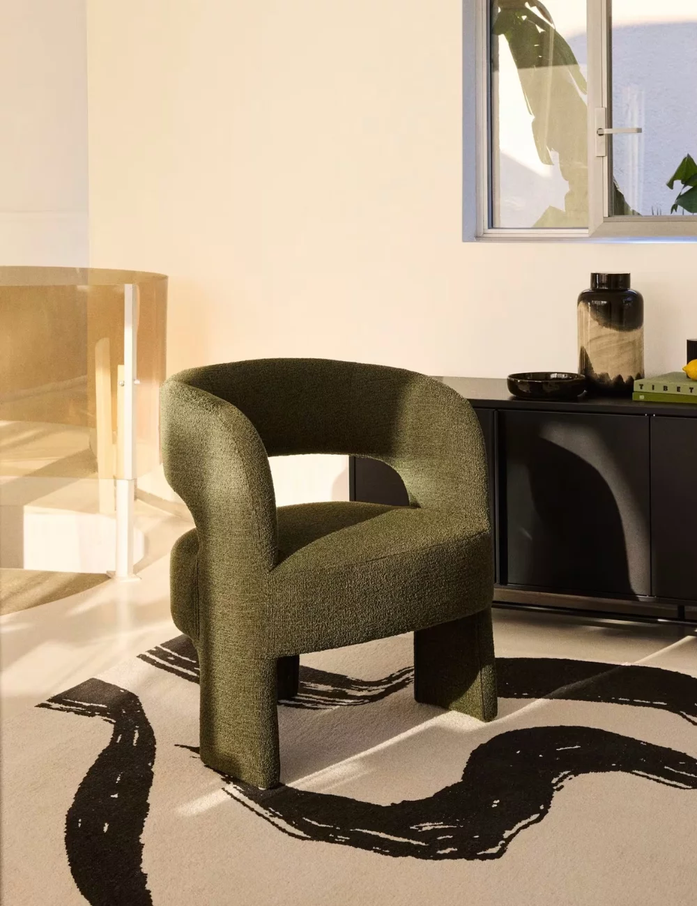 salon avec fauteuil vert Catalogue Maisons du Monde 2025 salon avec fauteuil vert Catalogue Maisons du Monde 2025