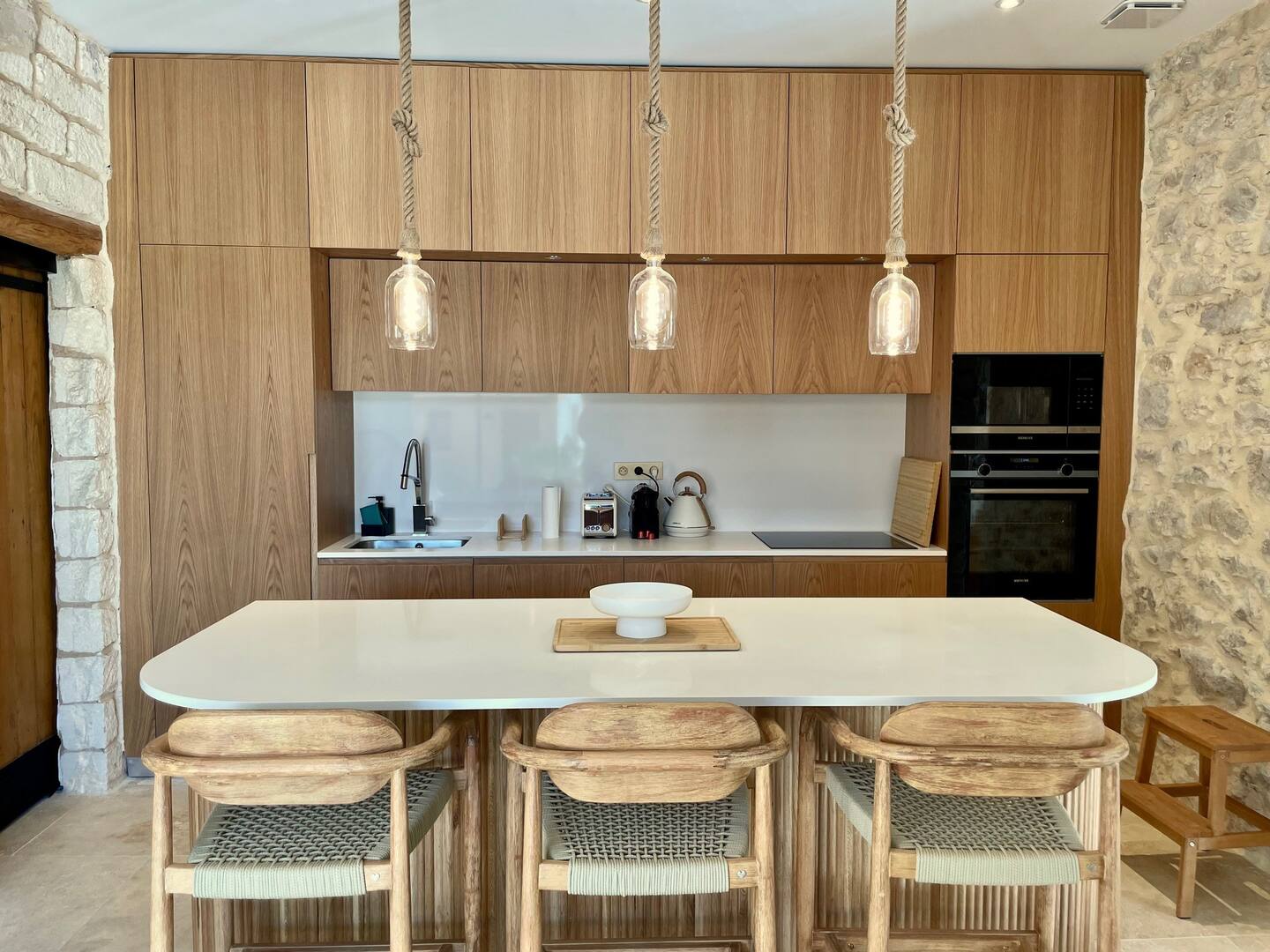 cuisine maison en pierres Mas Revive Grabels cuisine maison en pierres Mas Revive Grabels