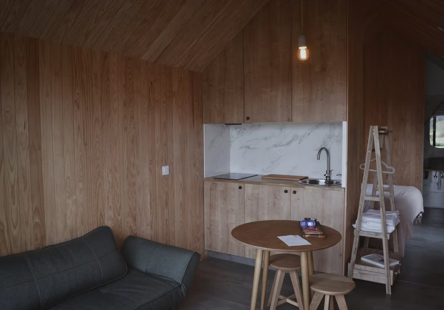 salon et cuisine petite maison en bois de 27m2 salon et cuisine petite maison en bois de 27m2