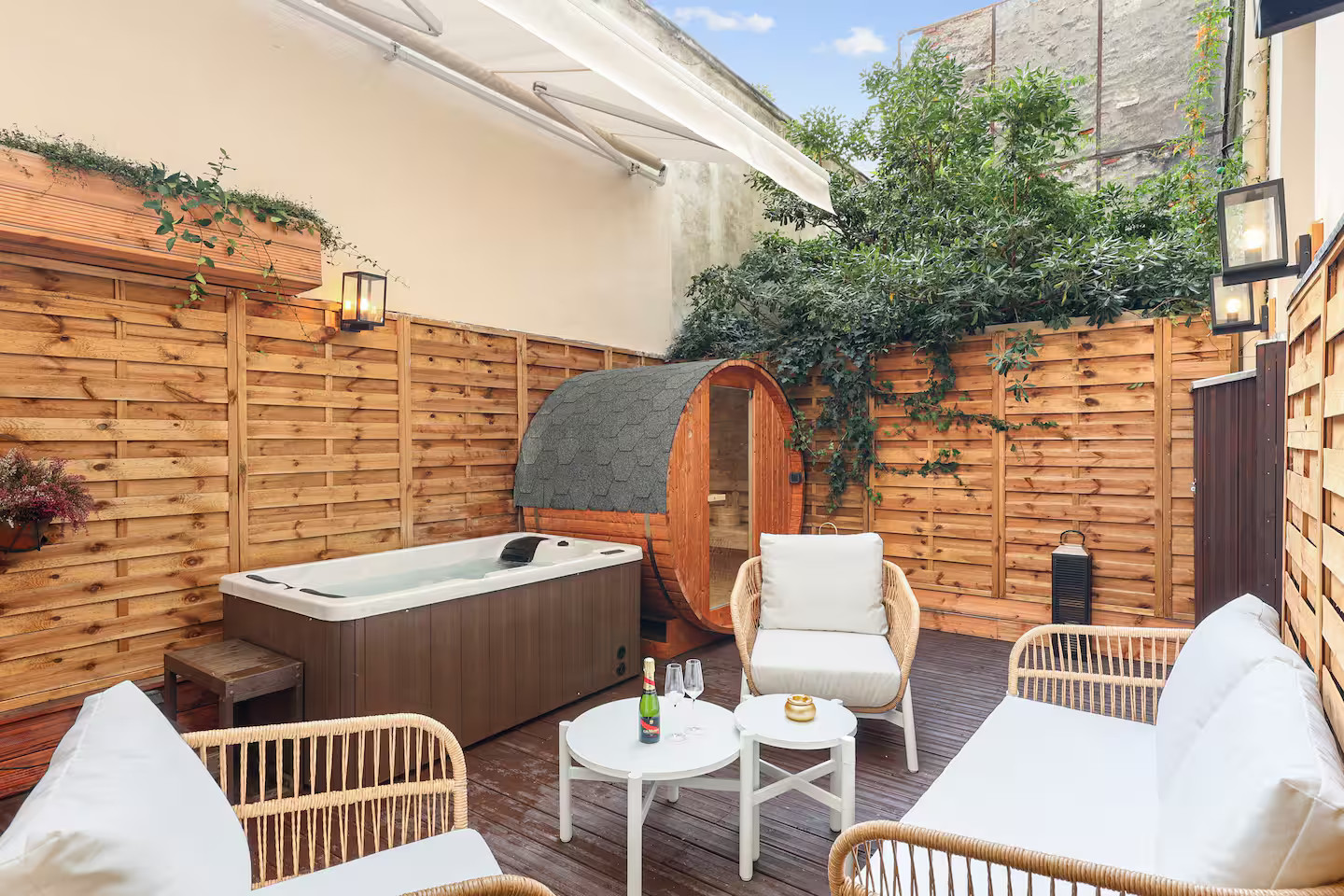 terrasse avec jacuzzi et sauna appartement Paris terrasse avec jacuzzi et sauna appartement Paris