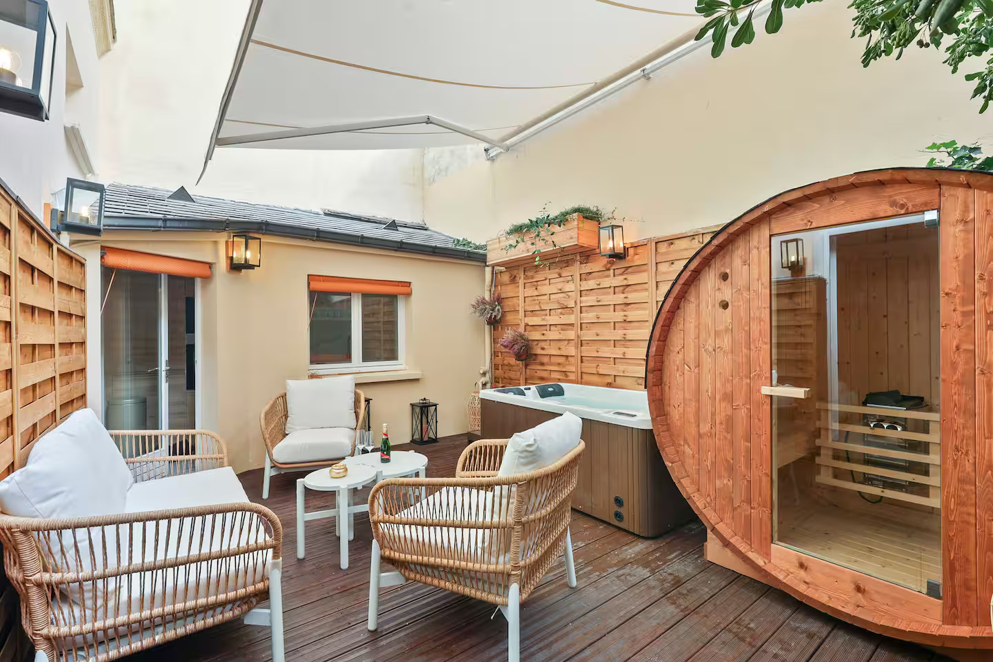 terrasse avec jacuzzi et sauna appartement Paris terrasse avec jacuzzi et sauna appartement Paris