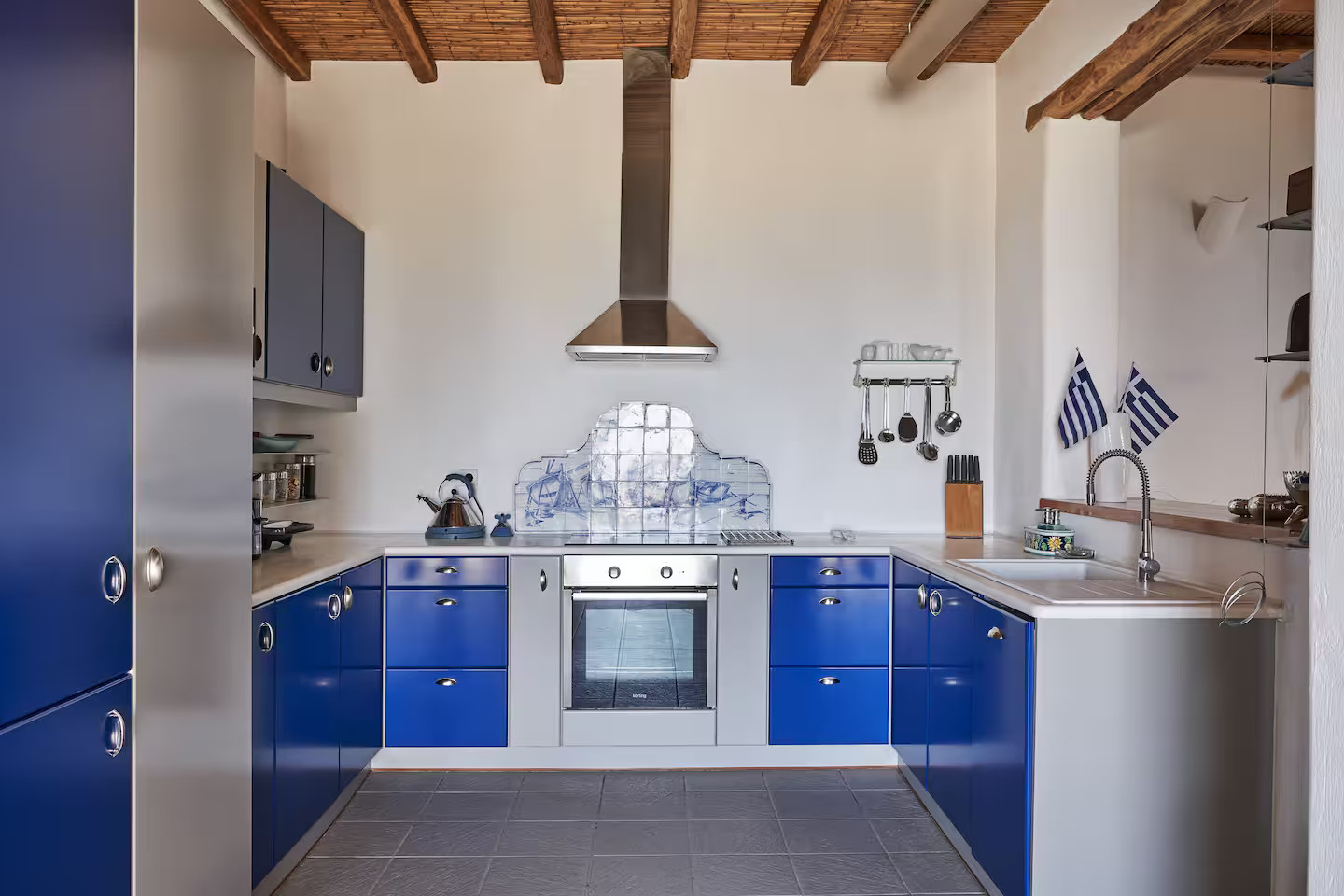 cuisine bleue villa Agnanti