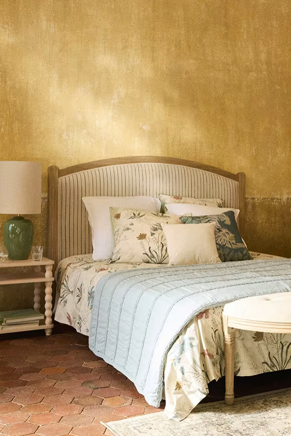 chambre catalogue Maisons du Monde 2025 "Parenthèse provençale" chambre catalogue Maisons du Monde 2025 "Parenthèse provençale"