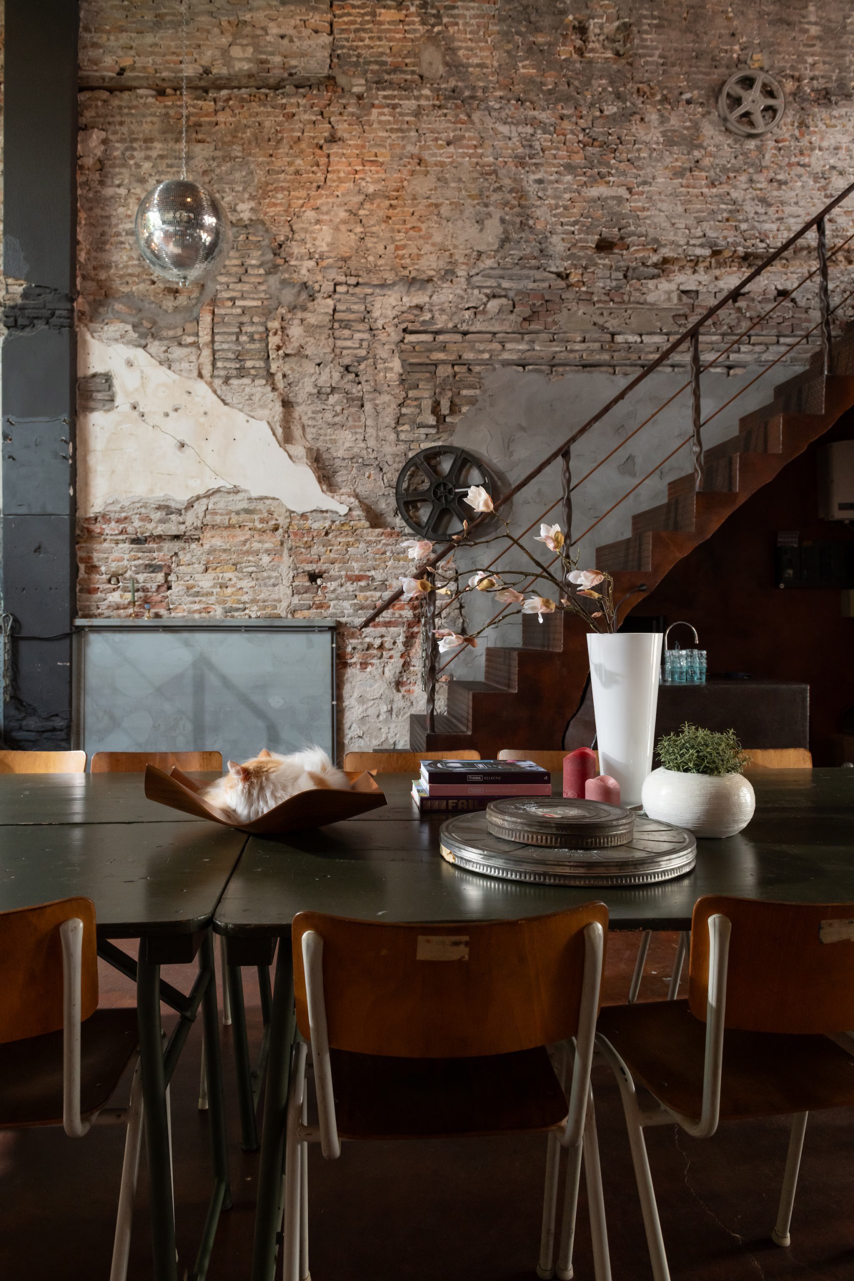 salon loft mur briques décoration contemporaine et industrielle salon loft mur briques décoration contemporaine et industrielle