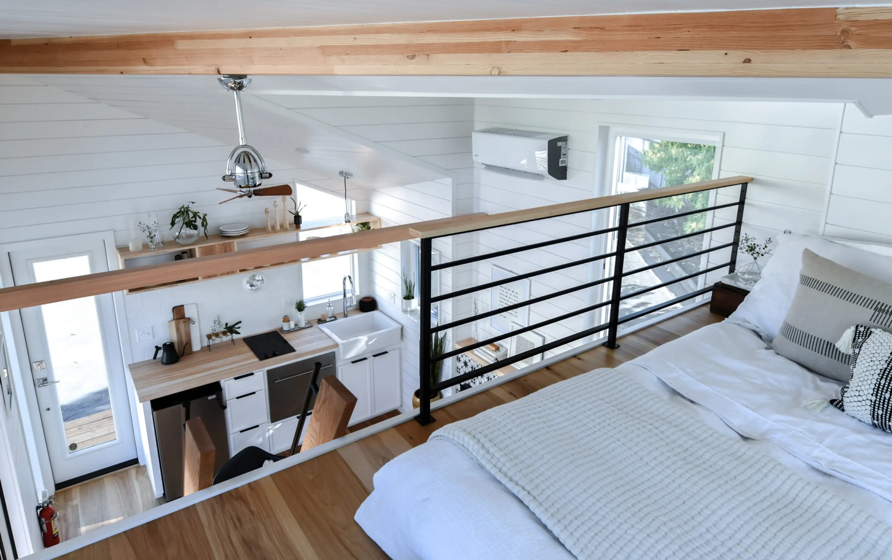 lit sur mezzanine tiny house 23m2