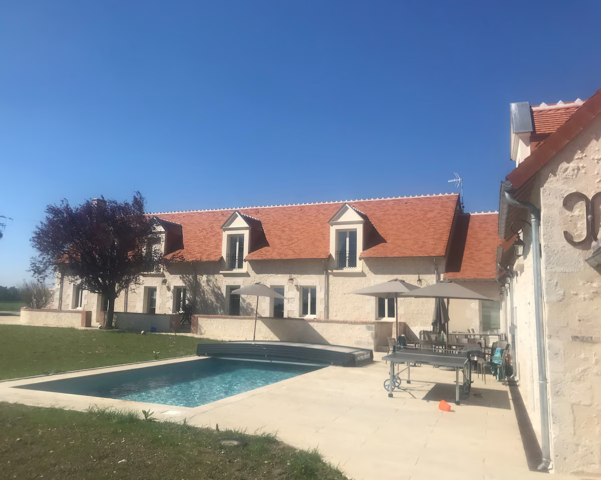 maison de vacances à la campagne avec piscine