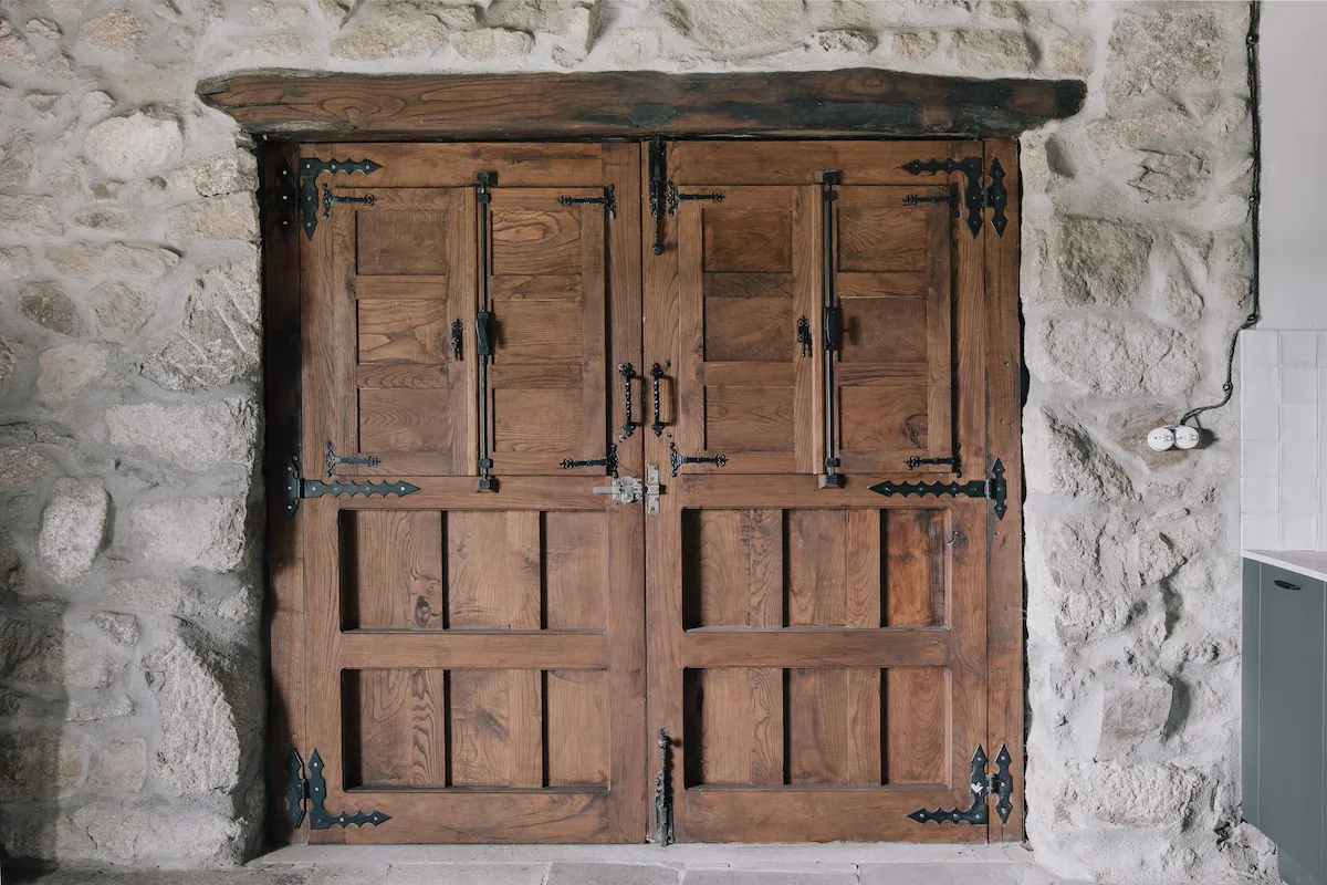porte ancienne en bois