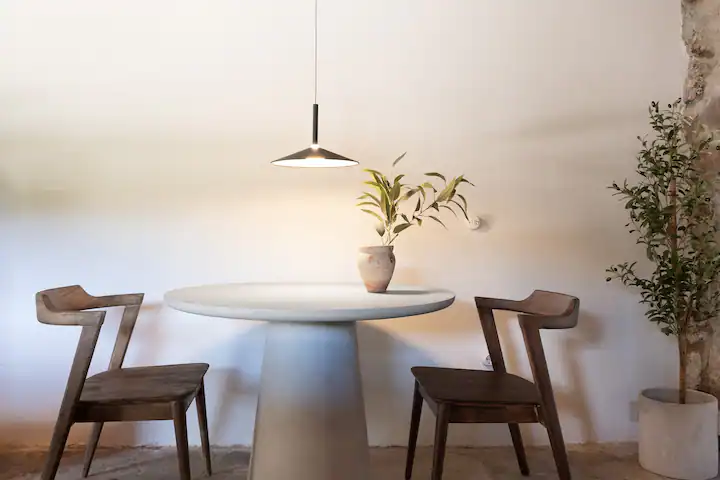 salle à manger table ronde contemporaine