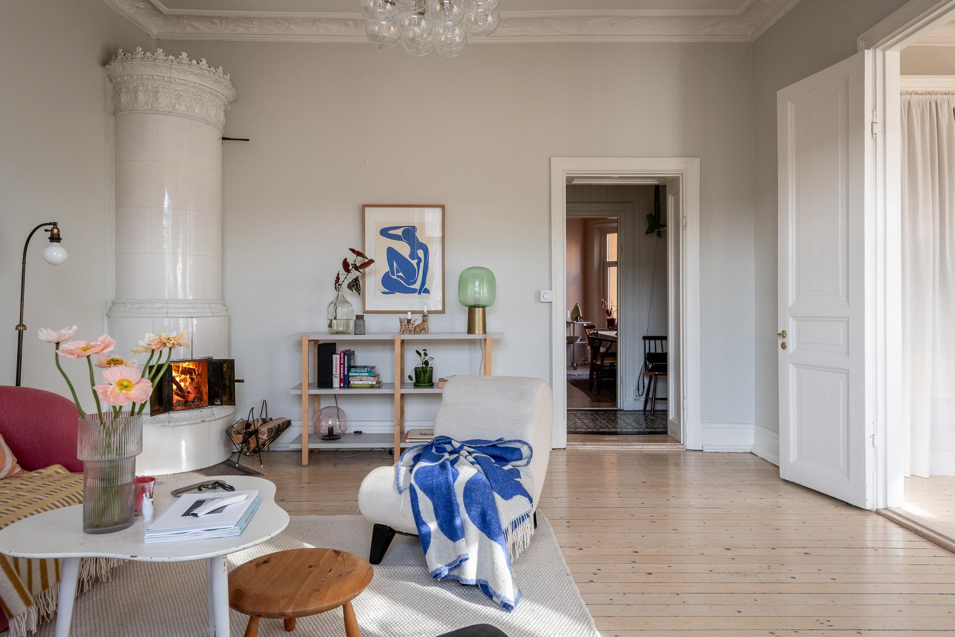 salon avec poêle scandinave décoration design appartement ancien de 87m2 salon avec poêle scandinave décoration design appartement ancien de 87m2