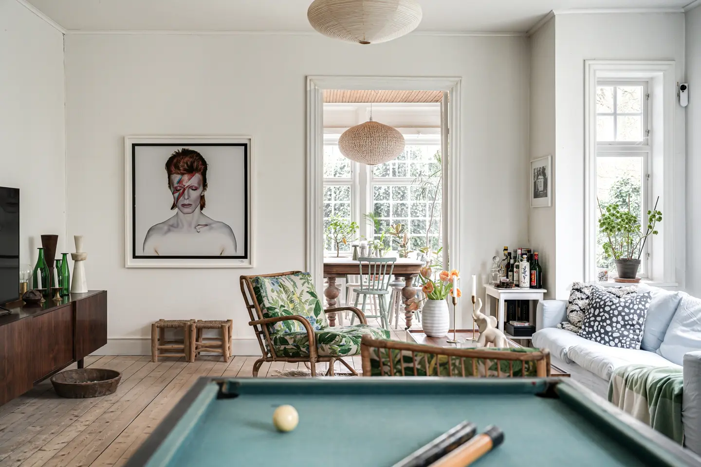 petit billard dans salon décoration scandinave