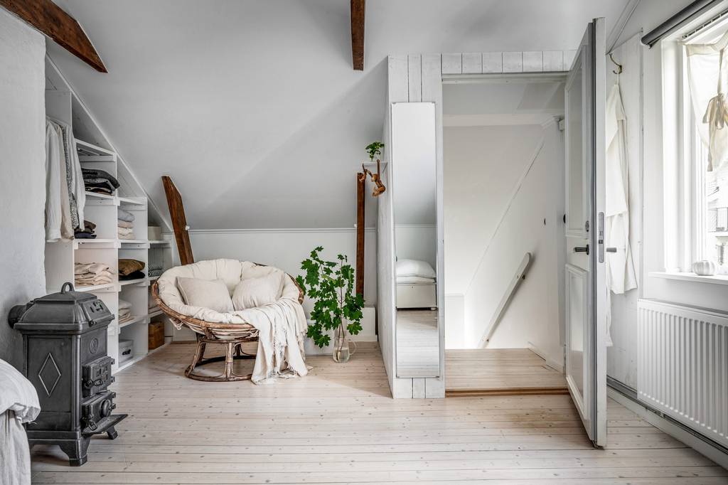 chambre mansardée avec poutres décoration scandinave appartement 64m2 chambre mansardée avec poutres décoration scandinave appartement 64m2
