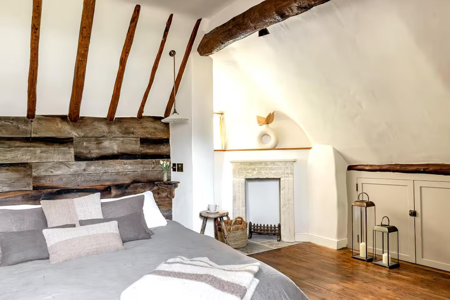 chambre mansardée avec colombages et poutres cottage Cotswolds Angleterre Hoo Cottage chambre mansardée avec colombages et poutres cottage Cotswolds Angleterre Hoo Cottage