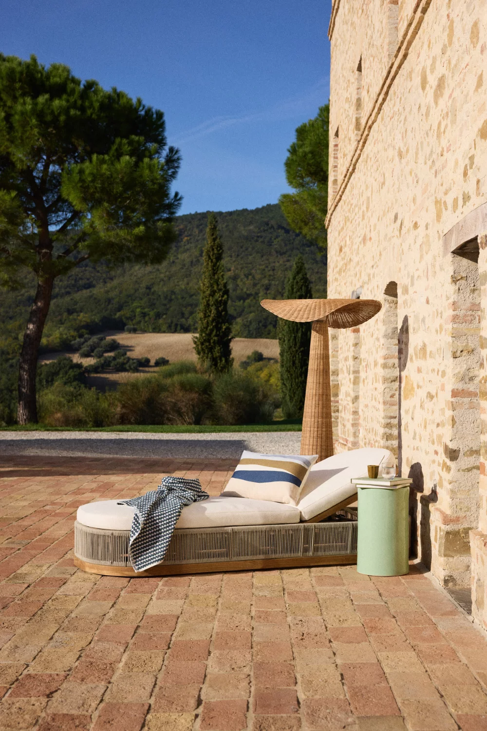 terrasse avec bain de soleil