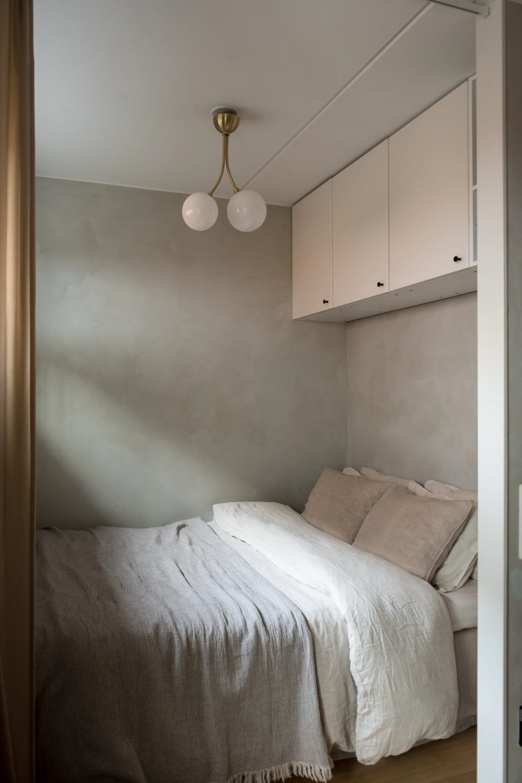 espace chambre derrière rideau studio 36m2 espace chambre derrière rideau studio 36m2