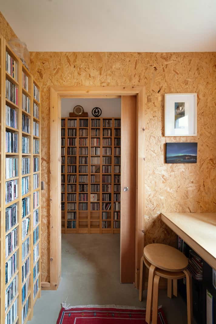 bureau et bibliothèque OSB