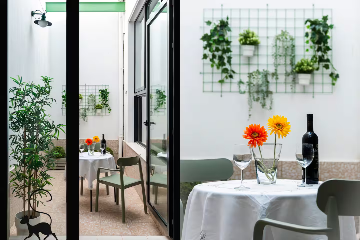 petit loft avec patio décoration contemporaine