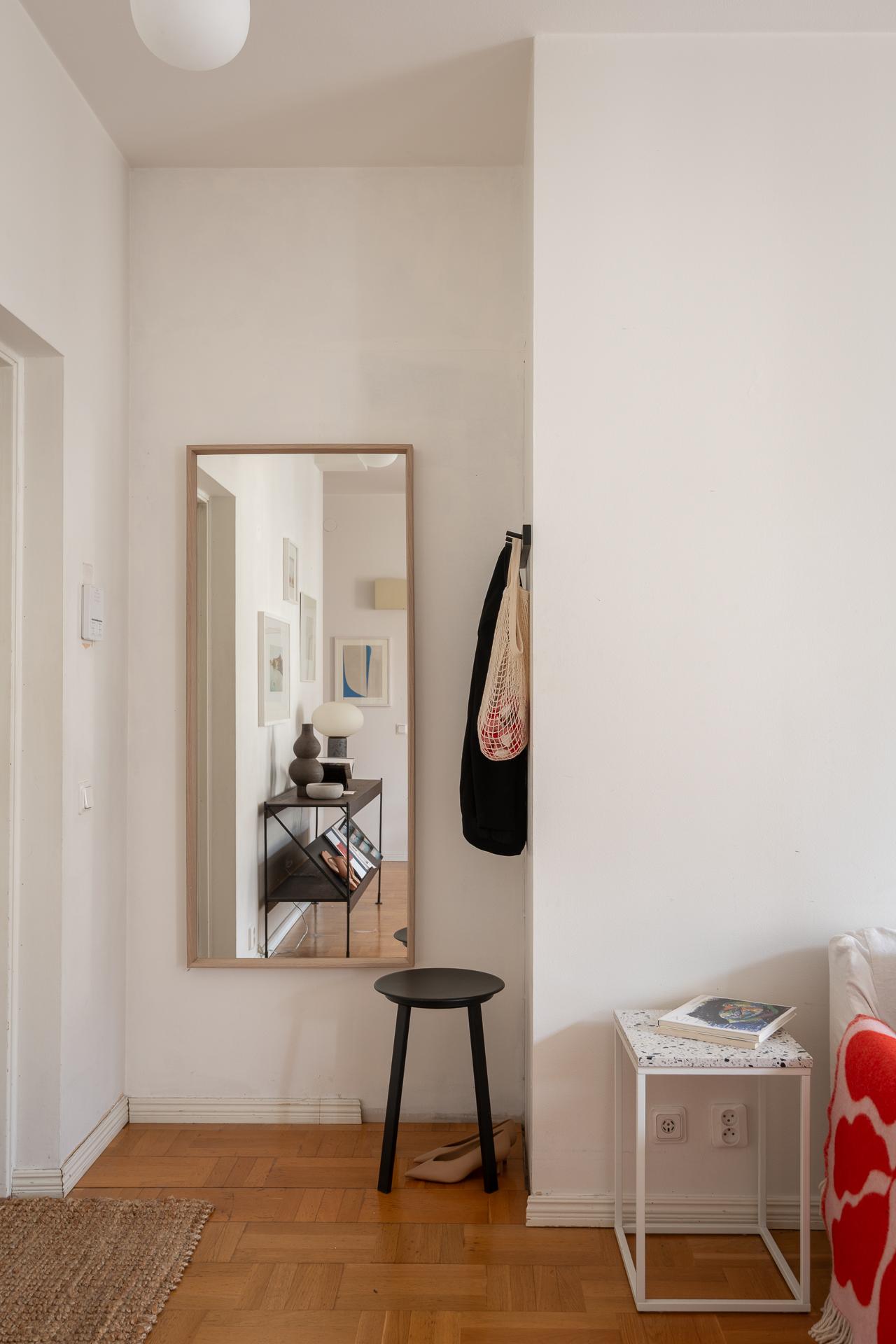 entrée avec miroir