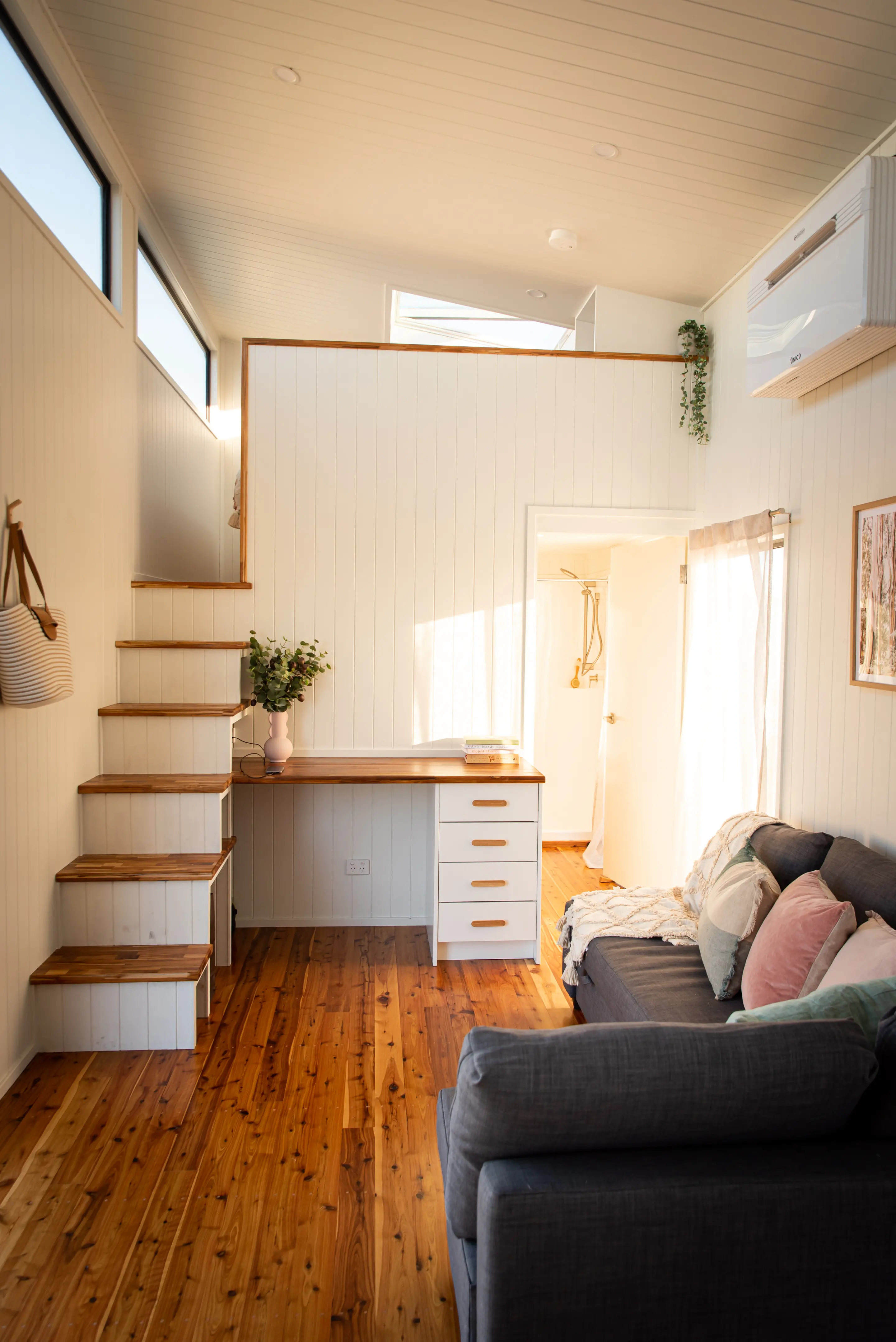 salon petite maison mobile modèle Kookaburra par Unplgd