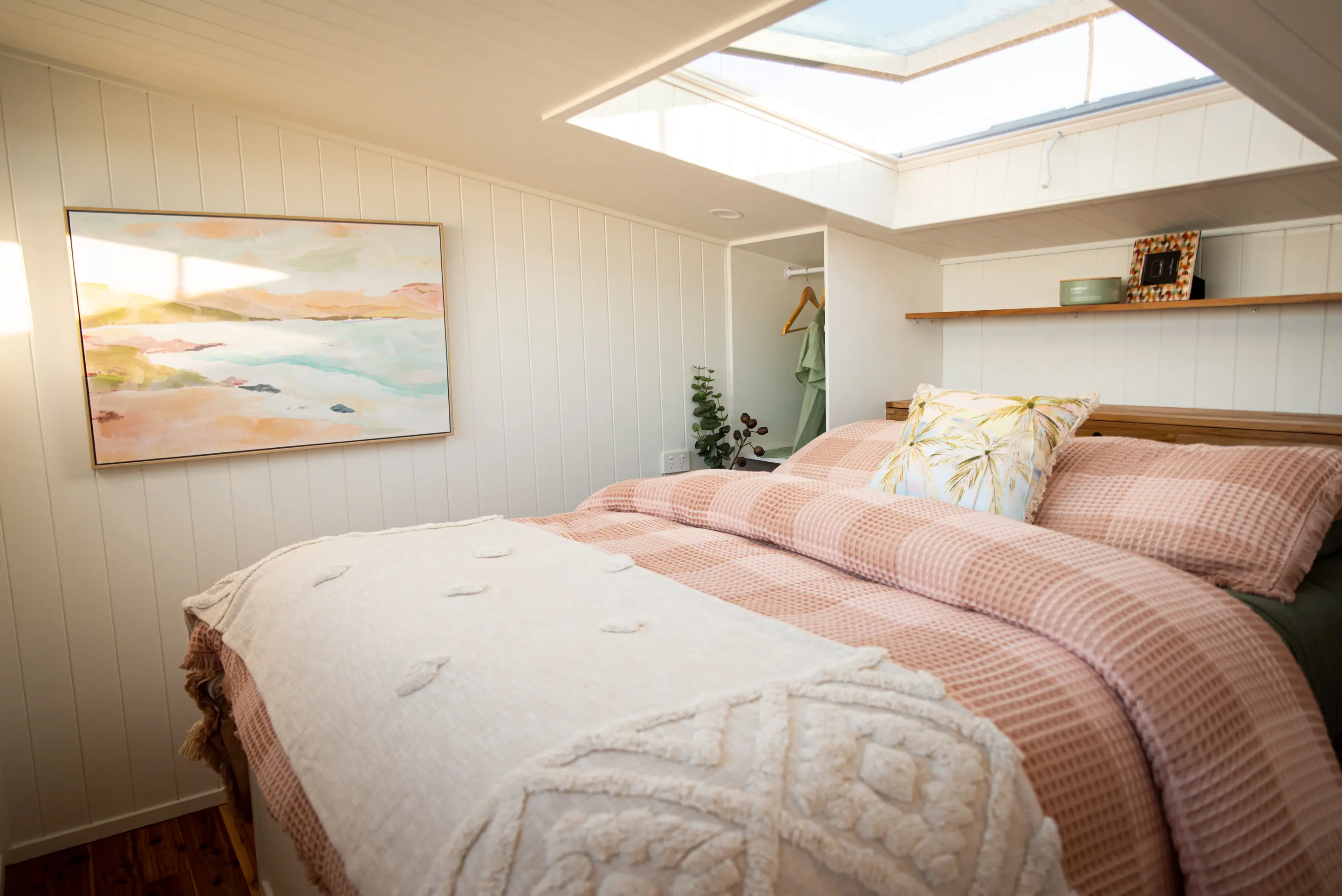chambre petite maison mobile modèle Kookaburra par Unplgd