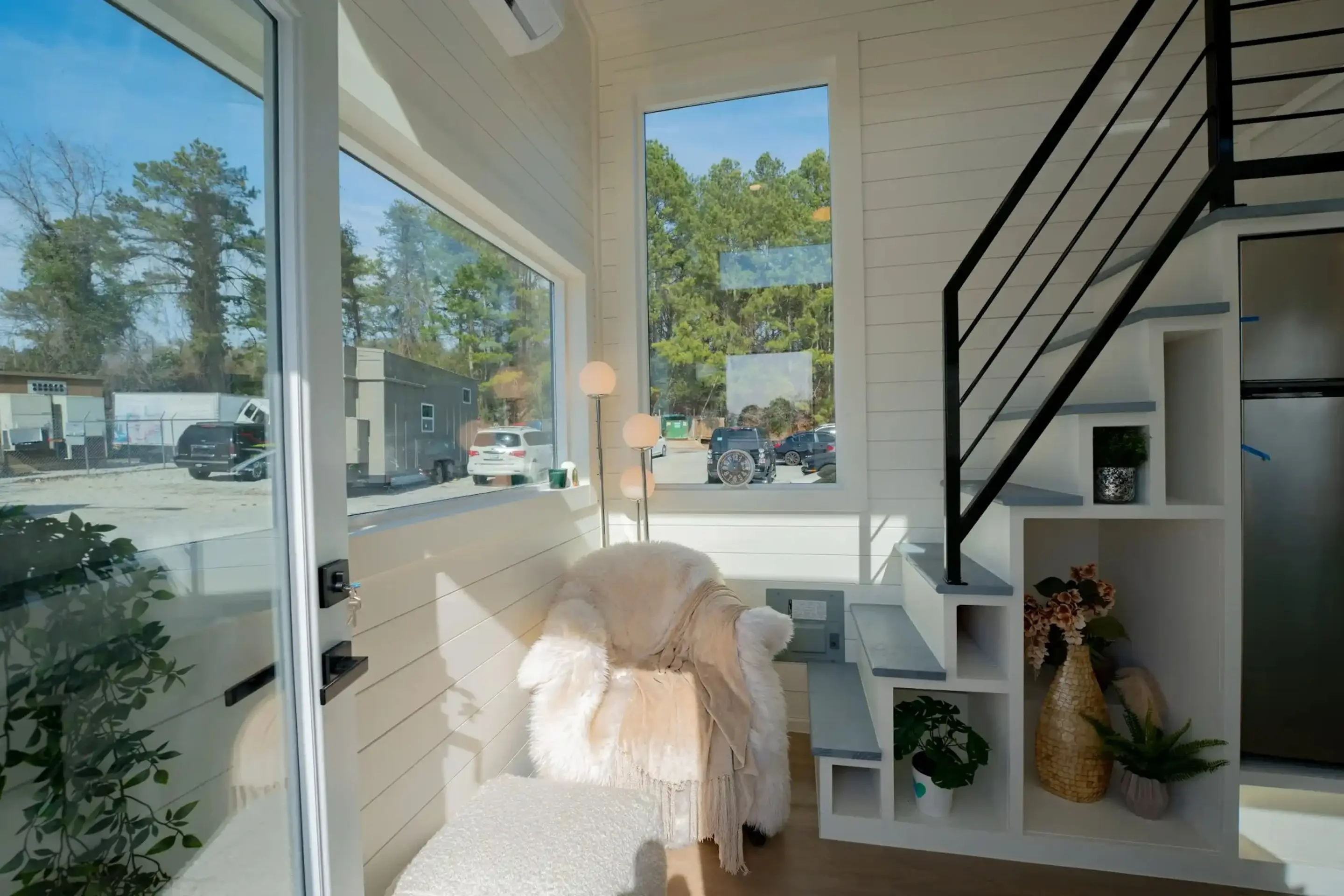 escalier avec rangements tiny house de 12m2