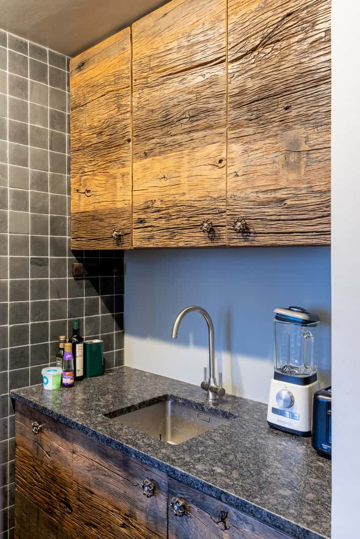 cuisine bois rustique brut deux-pièces 55m2 ancien à Londres