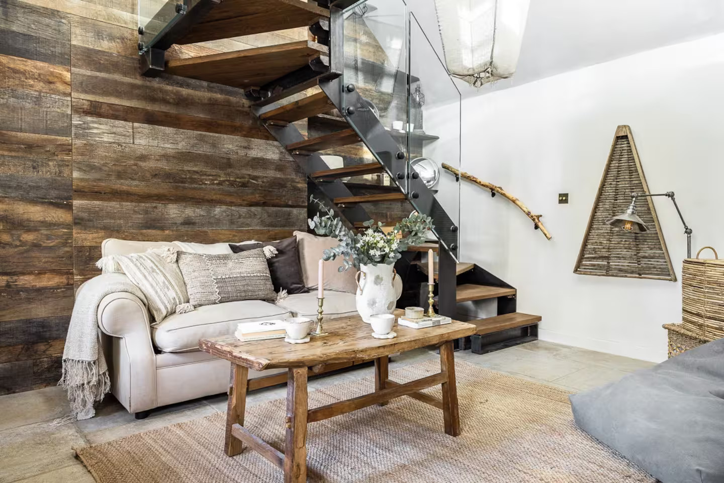 salon murs bois recyclé cottage classique dans les Cotswolds Beauport Cottage salon murs bois recyclé cottage classique dans les Cotswolds Beauport Cottage