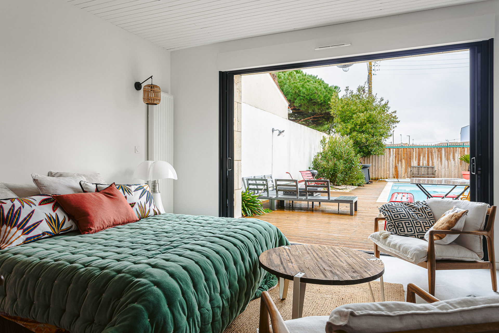 maison d maison d'ami décoration contemporaine photo: © Espaces Atypiques La Rochelle