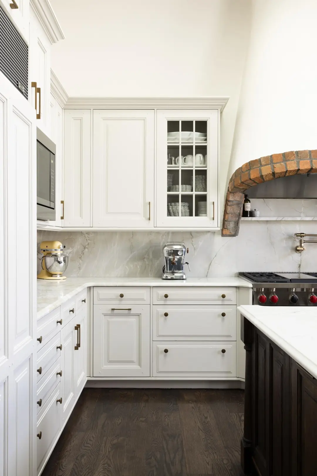 cuisine blanche décoration rustique chic maison rénovée cuisine blanche décoration rustique chic maison rénovée