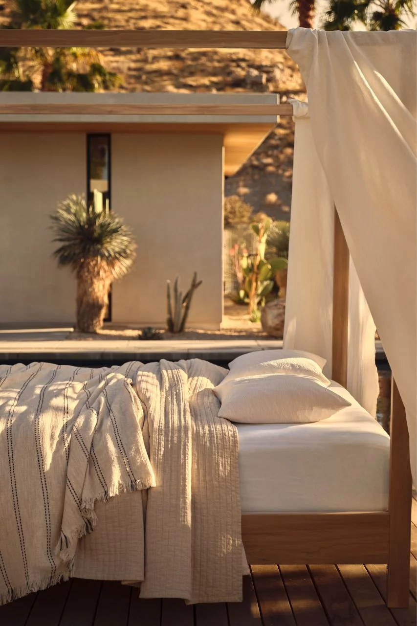lit baldaquin nouvelle collection H&M Home