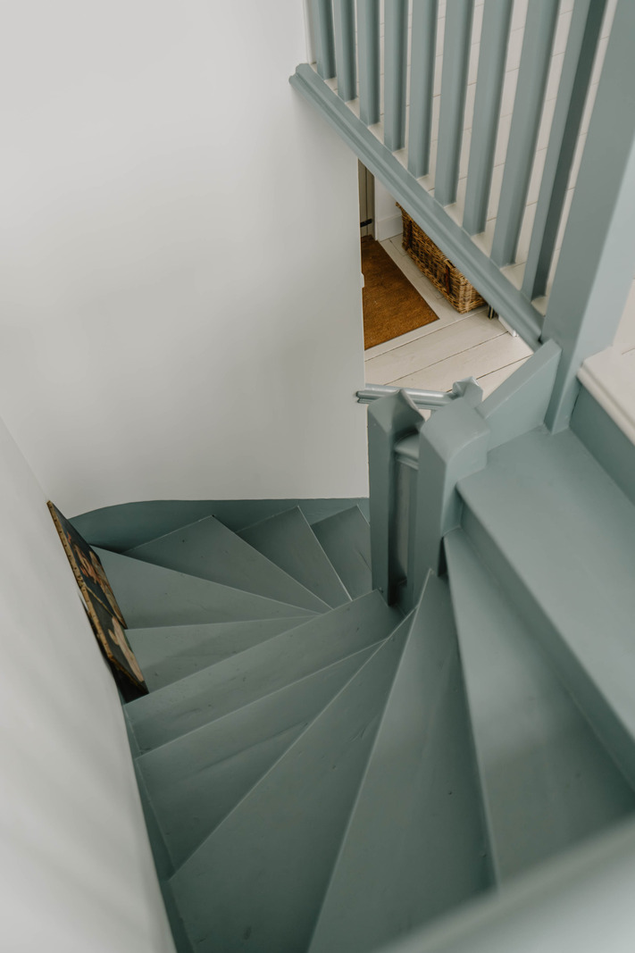 escalier bleu