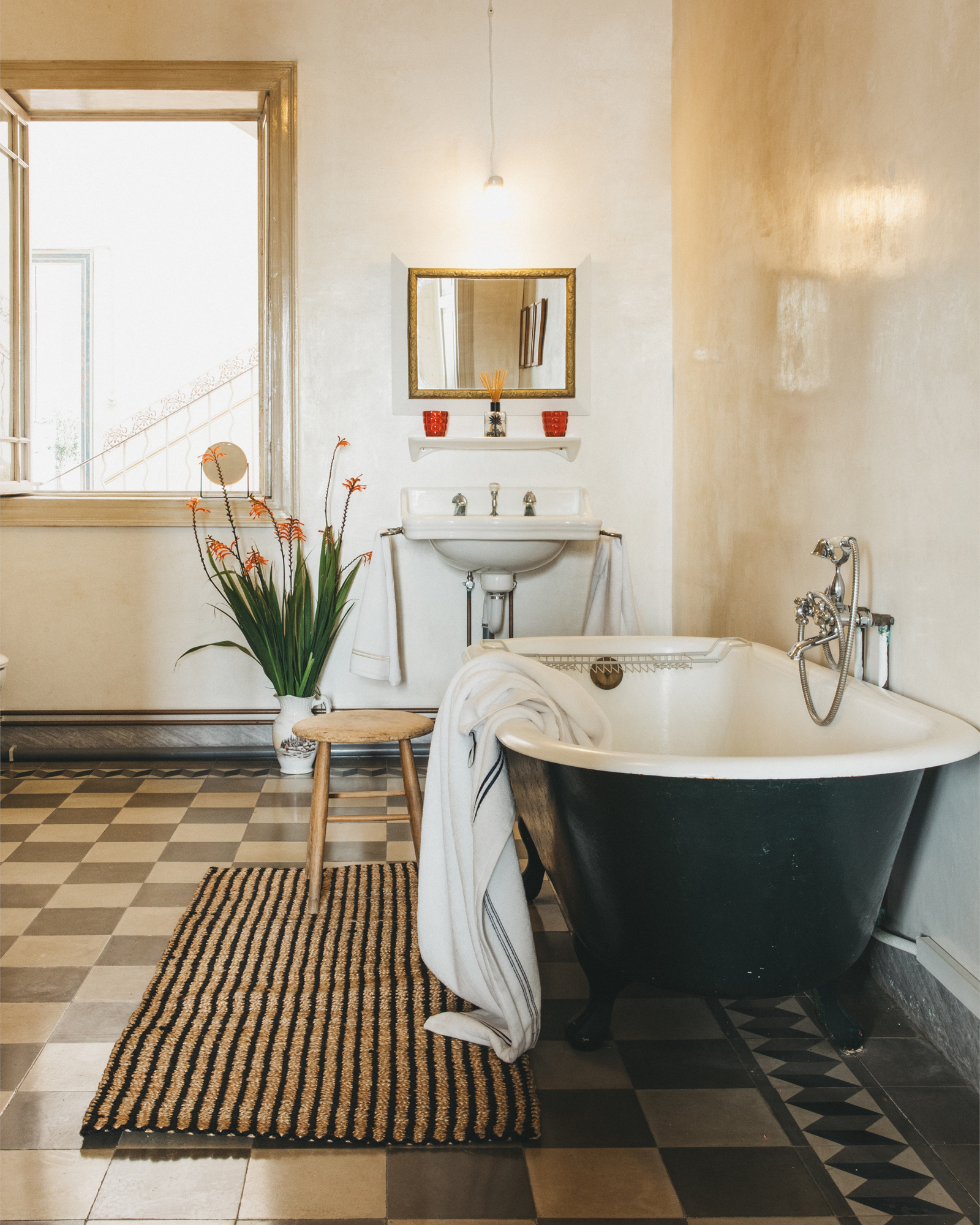 salle de bain rétro Joia House